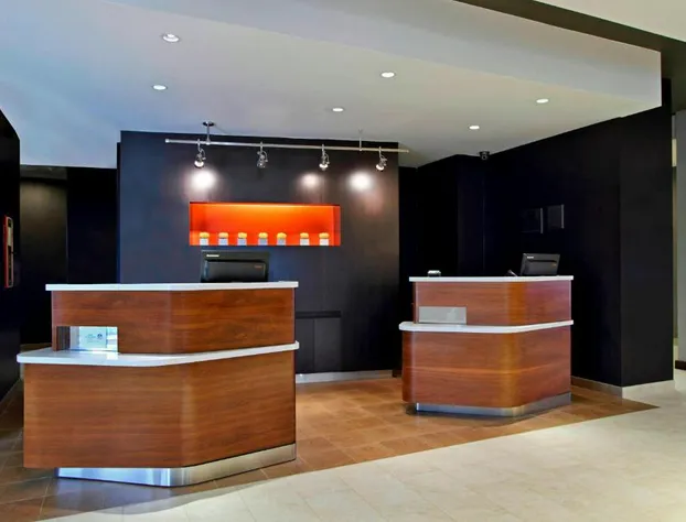 Courtyard by Marriott Victoria hotel detail image 1