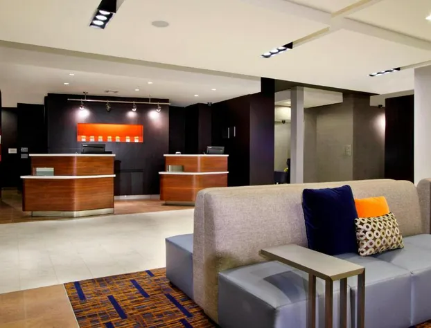 Courtyard by Marriott Victoria hotel detail image 2