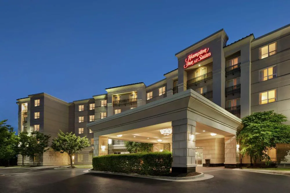 Hampton Inn & Suites Washington-Dulles International Airport hotel hero