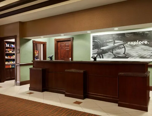 Hampton Inn & Suites Washington-Dulles International Airport hotel detail image 2