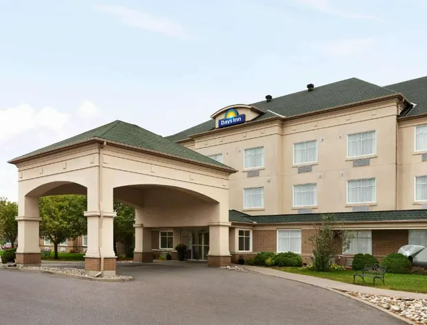 Days Inn by Wyndham Ottawa Airport hotel detail image 1