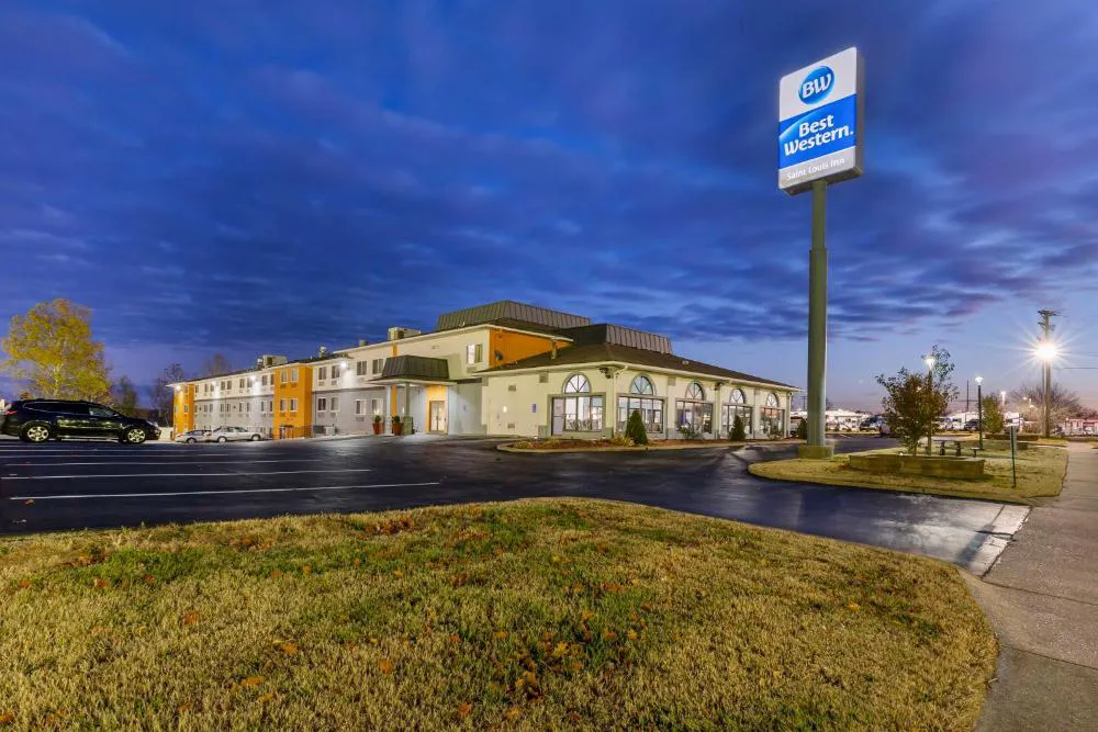 Best Western St. Louis Inn hotel hero