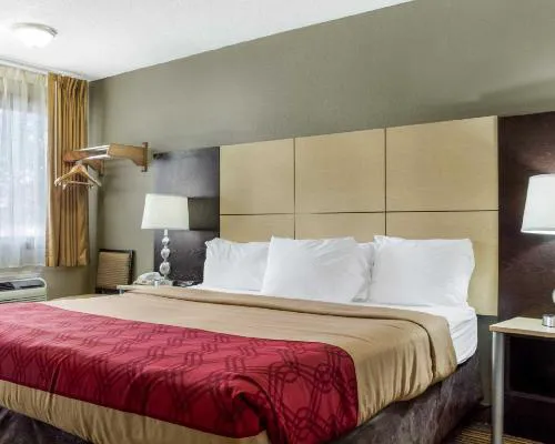 Econo Lodge Grand Forks near University hotel detail image 3