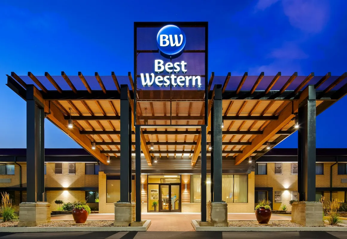 Best Western West Towne Suites hotel hero