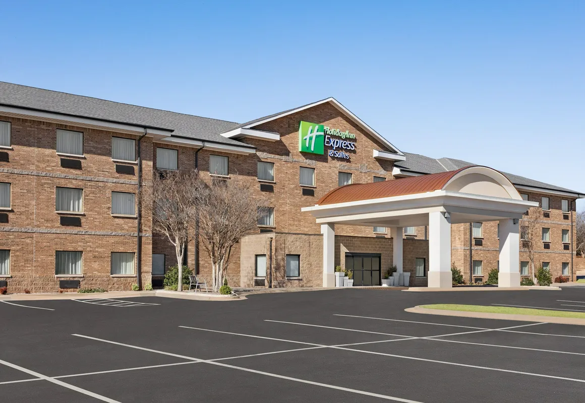 Holiday Inn Express Hotel & Suites Edmond by IHG hotel hero