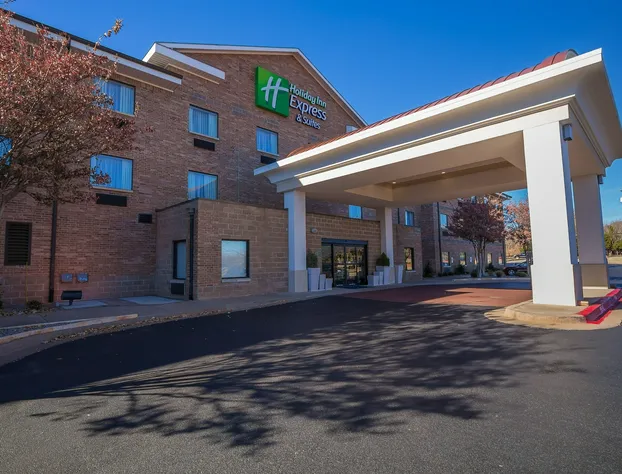 Holiday Inn Express Hotel & Suites Edmond by IHG hotel detail image 3