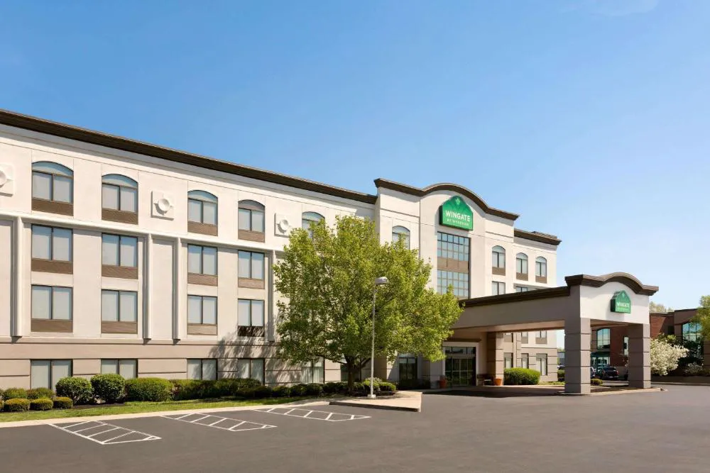 Wingate by Wyndham - Cincinnati - Blue Ash hotel hero
