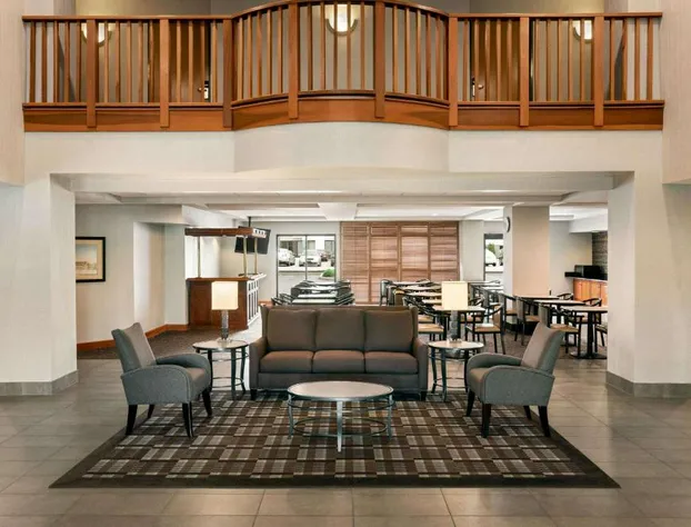 Wingate by Wyndham - Cincinnati - Blue Ash hotel detail image 3