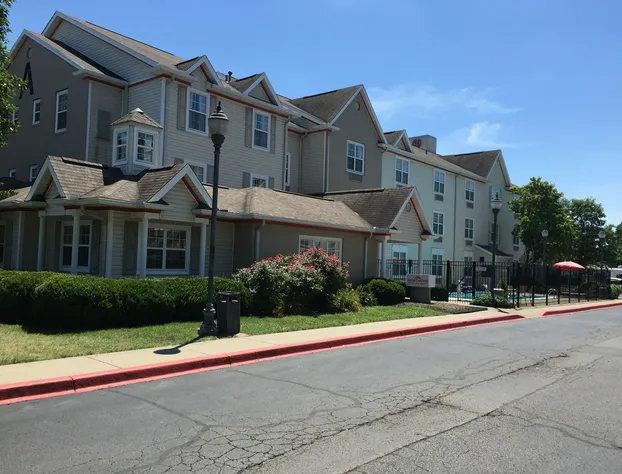 Hawthorn Suites By Wyndham Louisville North hotel detail image 2