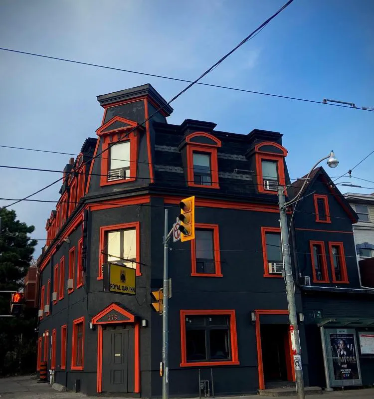 Royal Oak Inn hotel hero