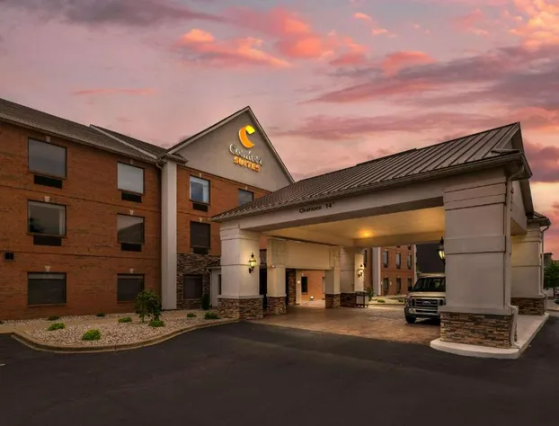 Comfort Suites Louisville Airport hotel detail image 1