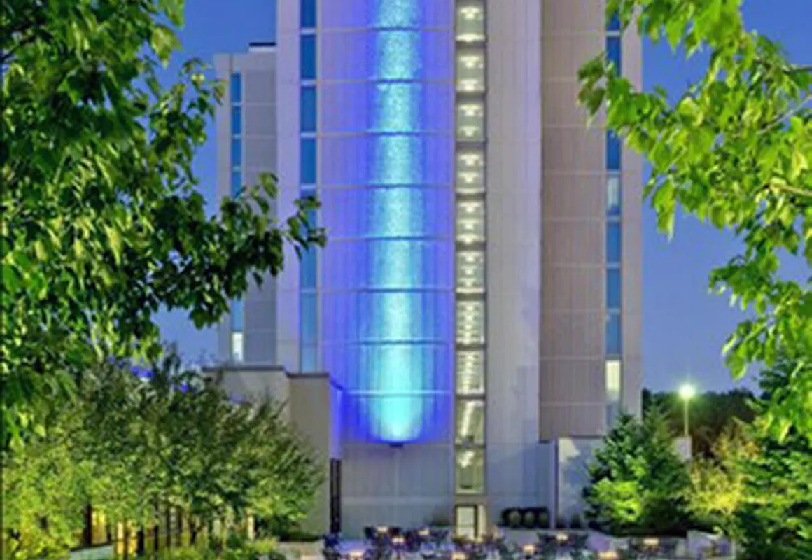 Crowne Plaza Chicago Ohare Hotel & Conf Ctr by IHG hotel hero