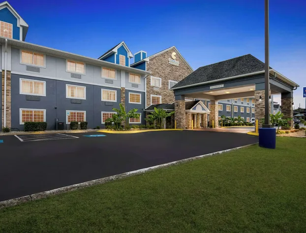 Comfort Inn & Suites Nashville Near Tanger Outlets I-24 Antioch hotel detail image 3