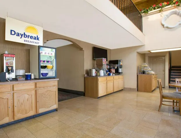 Days Inn & Suites by Wyndham Red Rock-Gallup hotel detail image 4