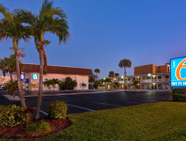 Motel 6 Cocoa Beach, FL hotel detail image 1