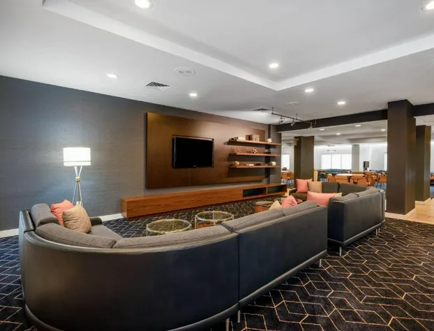 Courtyard by Marriott Columbus Airport hotel detail image 3