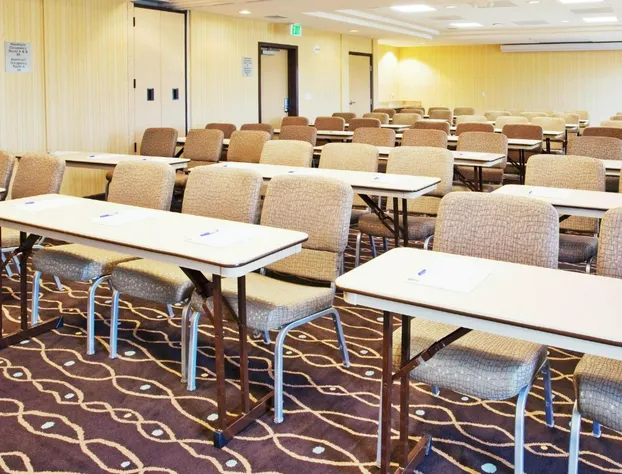 Holiday Inn Express & Suites Salinas by IHG hotel detail image 1