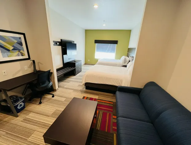 Holiday Inn Express & Suites Salinas by IHG hotel detail image 4