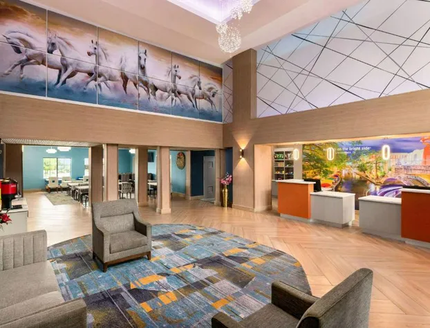 La Quinta Inn & Suites by Wyndham San Antonio N Stone Oak hotel detail image 3