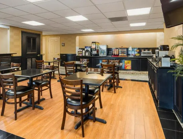 Best Western Plus Northwest Inn & Suites hotel detail image 2