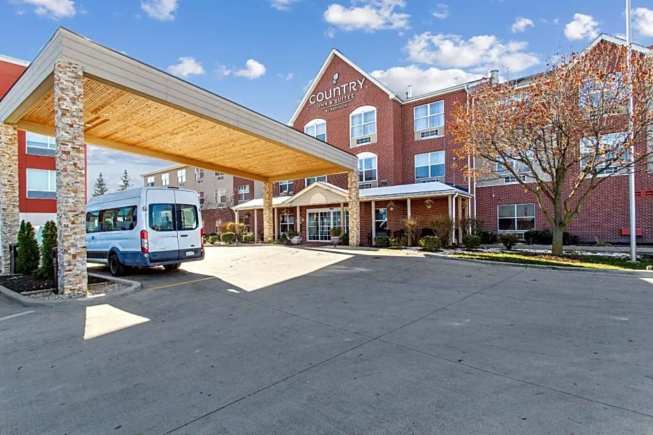 Country Inn & Suites by Radisson, Chicago O'Hare South, IL hotel hero