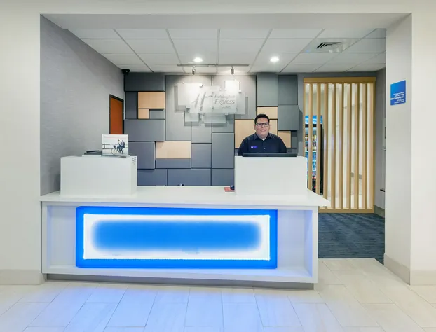 Holiday Inn Express & Suites Houston - Memorial Park Area by IHG hotel detail image 4