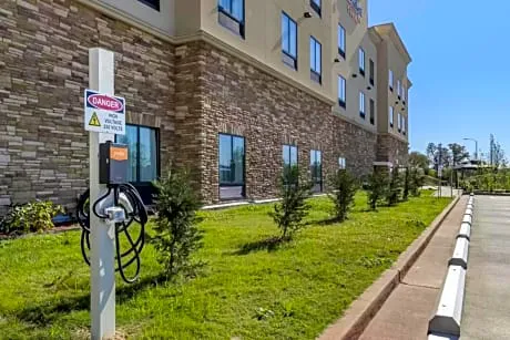 Comfort Suites hotel detail image 4