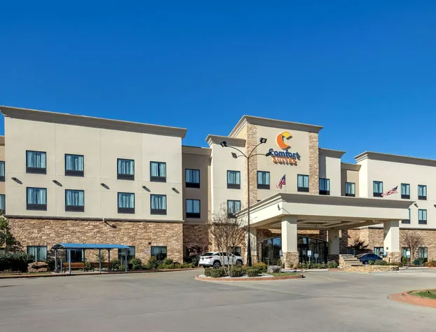 Comfort Suites Batesville hotel detail image 2