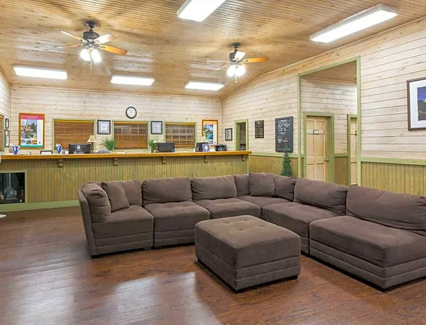 Travelodge Inn &Suites by Wyndham San Antonio Arpt hotel detail image 2