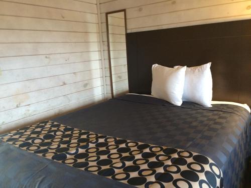 Travelodge Inn &Suites by Wyndham San Antonio Arpt hotel detail image 4