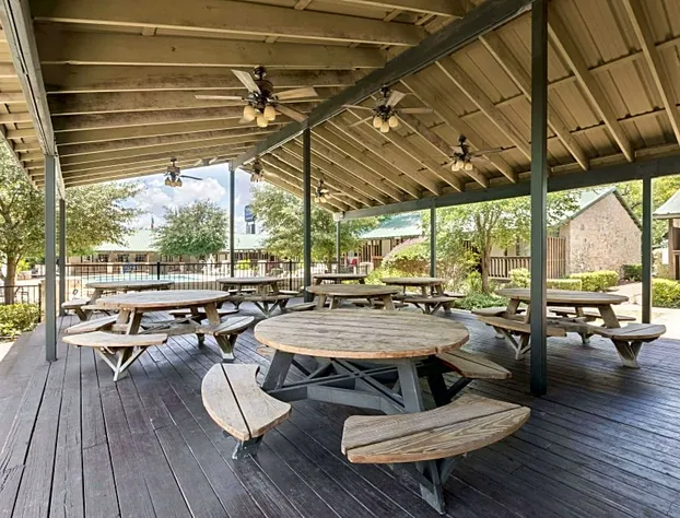 Travelodge Inn &Suites by Wyndham San Antonio Arpt hotel detail image 1