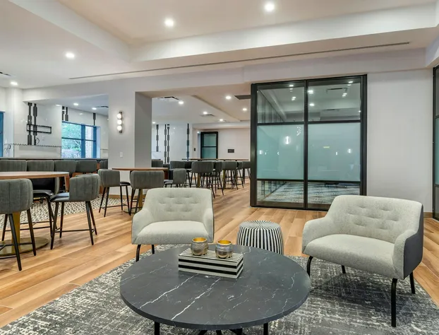 Sheraton Suites Old Town Alexandria hotel detail image 3