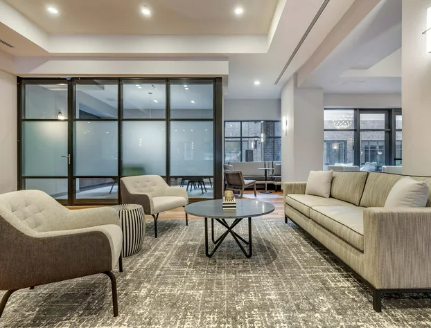 Sheraton Suites Old Town Alexandria hotel detail image 4