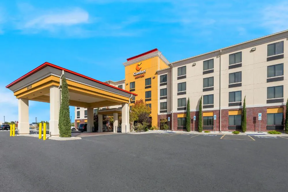 Comfort Suites El Paso West hotel hero