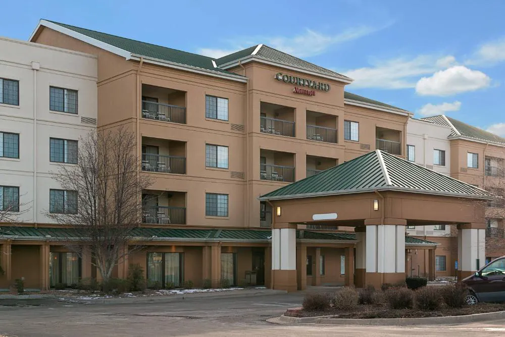 Courtyard by Marriott Kansas City East/Blue Springs hotel hero