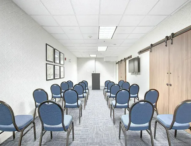 Holiday Inn Express Airport-Calgary by IHG hotel detail image 2