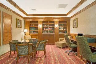 Days Inn and Suites by Wyndham St. Louis/Westport Plaza hotel detail image 2