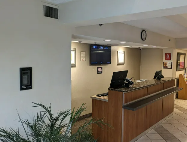 Red Roof Inn San Antonio - Airport hotel detail image 2