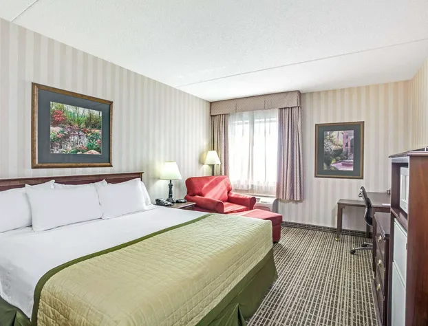 Baymont by Wyndham Louisville Airport South hotel detail image 1