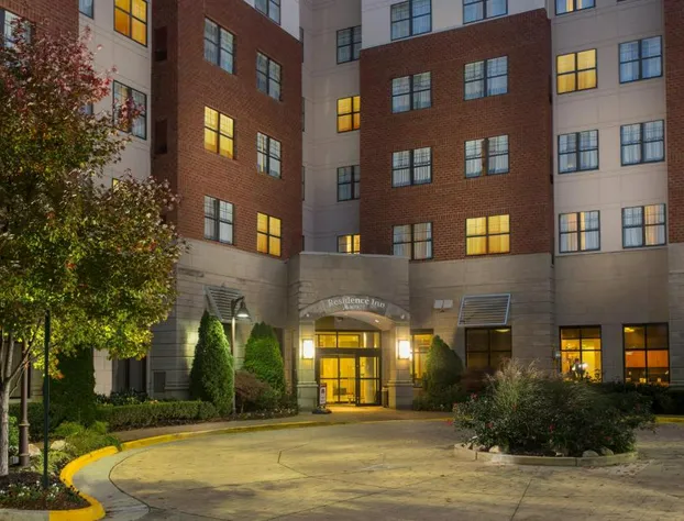 Residence Inn by Marriott Springfield Old Keene Mill hotel detail image 1