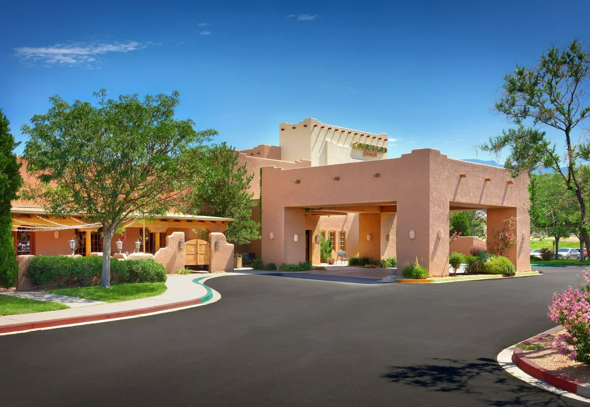 Courtyard by Marriott Albuquerque hotel hero