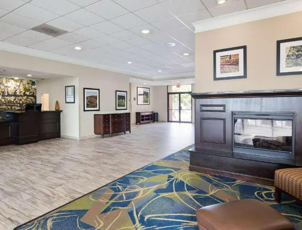 Best Western Leesburg Hotel & Conference Center hotel detail image 2