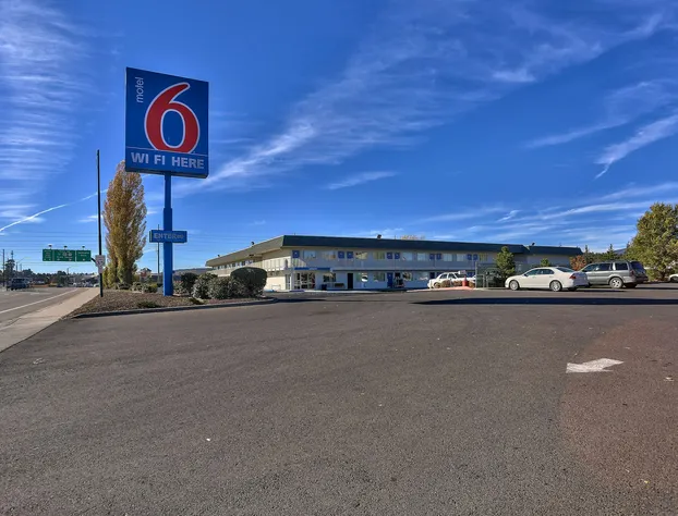 Motel 6 Flagstaff, AZ - Butler hotel detail image 1