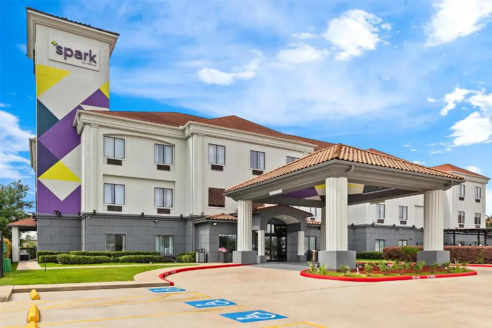Spark by Hilton Houston Hobby Airport hotel hero