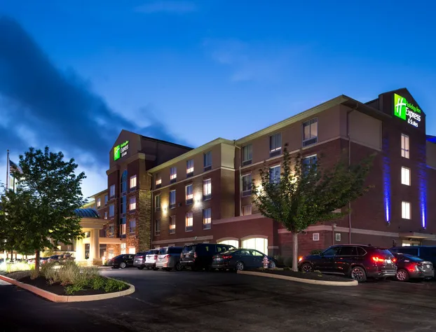 Holiday Inn Express & Suites Cincinnati - Mason by IHG hotel detail image 2
