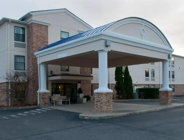 Holiday Inn Express Vernon - Manchester by IHG hotel detail image 1