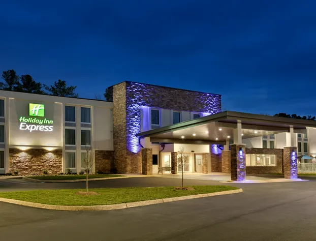 Holiday Inn Express Williamsbrg Busch Gardens Area by IHG hotel detail image 1