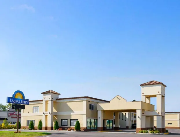 Days Inn by Wyndham Tonawanda/Buffalo hotel detail image 1