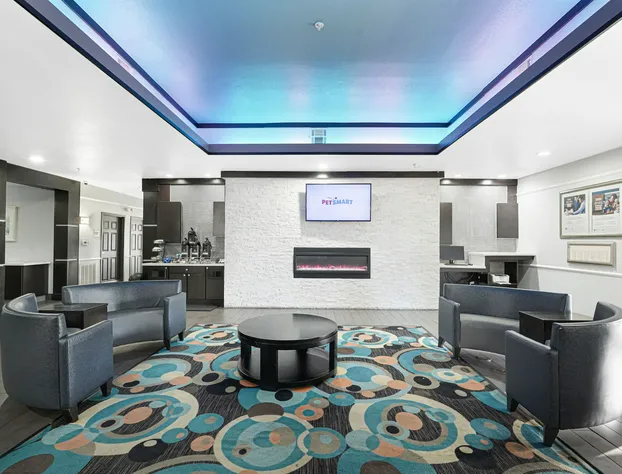 La Quinta Inn & Suites by Wyndham Houston Hobby Airport hotel detail image 4