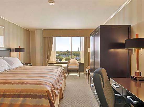 Ramada by Wyndham Augusta Downtown Hotel & Conference Center hotel detail image 3